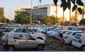 Elante MC parking Elante MC parking