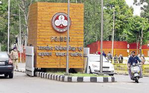 HT file(Doctors have written numerous letters to the administration apprising it of the situation, but to no avail.) HT file(Doctors have written numerous letters to the administration apprising it of the situation, but to no avail.)
