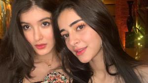 Ananya Panday and Shanaya Kapoor attended the Good Newwz screening with their mothers, Bhavana Pandey and Maheep Kapoor. Ananya Panday and Shanaya Kapoor attended the Good Newwz screening with their mothers, Bhavana Pandey and Maheep Kapoor.