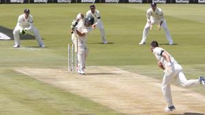 South Africa's Dean Elgar is dismissed by England's James Anderson.(REUTERS) South Africa's Dean Elgar is dismissed by England's James Anderson.(REUTERS)