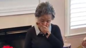 The woman lost her husband seven months ago and this was her first Christmas without him.(Twitter/@ForeverLAS_) The woman lost her husband seven months ago and this was her first Christmas without him.(Twitter/@ForeverLAS_)