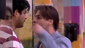 Sidharth Shukla and Asim Riaz get into a fight yet again. Sidharth Shukla and Asim Riaz get into a fight yet again.