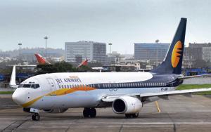 Creditors are seeking fresh bids for Jet Airways after earlier getting interest from only a single company, Synergy Group Corp.(Mint File) Creditors are seeking fresh bids for Jet Airways after earlier getting interest from only a single company, Synergy Group Corp.(Mint File)
