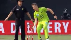 Sydney Thunders’ Chris Morris in action against Melbourne Stars.(BBL/ Twitter) Sydney Thunders’ Chris Morris in action against Melbourne Stars.(BBL/ Twitter)