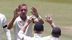 England's Stuart Broad celebrates taking the wicket of South Africa's Zubayr Hamza.(REUTERS) England's Stuart Broad celebrates taking the wicket of South Africa's Zubayr Hamza.(REUTERS)