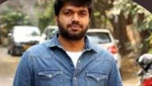 Mahesh Babu has worked with Anil on Sairelu Neekevvaru. Mahesh Babu has worked with Anil on Sairelu Neekevvaru.
