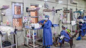 Rajasthan government has stepped up efforts to control infant deaths at Kota’s JK Lon hospital.(PTI Photo) Rajasthan government has stepped up efforts to control infant deaths at Kota’s JK Lon hospital.(PTI Photo)