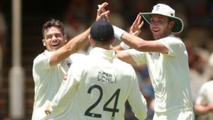 England's James Anderson celebrates with Stuart Broad after taking the wicket of South Africa's Faf du Plessis.(REUTERS) England's James Anderson celebrates with Stuart Broad after taking the wicket of South Africa's Faf du Plessis.(REUTERS)