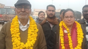 Retired IPS officer SR Darapuri and Congress worker Sadaf Jafar, arrested in connection with anti-CAA protests in Lucknow, were released on Jan 7, 2020.(HT Photo) Retired IPS officer SR Darapuri and Congress worker Sadaf Jafar, arrested in connection with anti-CAA protests in Lucknow, were released on Jan 7, 2020.(HT Photo)
