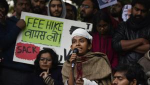 Jawaharlal Nehru University Students Union (JNUSU) president Aishe Ghosh addresses the media on yesterday’s attack on JNU students, at JNU campus, in New Delhi, India, on Monday, January 06, 2020. (Photo by Vipin Kumar / Hindustan Times) Jawaharlal Nehru University Students Union (JNUSU) president Aishe Ghosh addresses the media on yesterday’s attack on JNU students, at JNU campus, in New Delhi, India, on Monday, January 06, 2020. (Photo by Vipin Kumar / Hindustan Times)