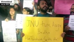 IIM-A students recited Faiz’s Hum Dekhenge poetry.(Screengrab) IIM-A students recited Faiz’s Hum Dekhenge poetry.(Screengrab)