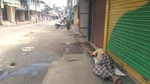 Most shops and business establishment remained shut during the 24-hour-shutdown in Kerala.(HT Photo) Most shops and business establishment remained shut during the 24-hour-shutdown in Kerala.(HT Photo)