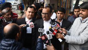 Jitendra Kumar Jha, the lawyer of parents of the 23-year-old physiotherapy student who was gang-raped on a cold December night in 2012, addresses the media after a court issued a black warrant to execute the four men who raped and tortured her, outside Patiala House Court, in New Delhi, on Monday, January 7, 2019.(Biplov Bhuyan/HT PHOTO) Jitendra Kumar Jha, the lawyer of parents of the 23-year-old physiotherapy student who was gang-raped on a cold December night in 2012, addresses the media after a court issued a black warrant to execute the four men who raped and tortured her, outside Patiala House Court, in New Delhi, on Monday, January 7, 2019.(Biplov Bhuyan/HT PHOTO)