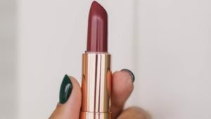 The lipstick gun is chargeable and is connected to the mobile phone through blue tooth. (representational image(Pexels) The lipstick gun is chargeable and is connected to the mobile phone through blue tooth. (representational image(Pexels)