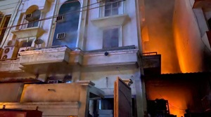 The fire broke out at around 2:48 am and 30 fire tenders were rushed to the spot.(HT Photo) The fire broke out at around 2:48 am and 30 fire tenders were rushed to the spot.(HT Photo)