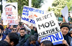 JNU students hold placards during their protest march from Mandi House to HRD Ministry, demanding the removal of the university vice-chancellor, on January 9.(ANI) JNU students hold placards during their protest march from Mandi House to HRD Ministry, demanding the removal of the university vice-chancellor, on January 9.(ANI)