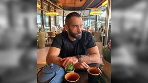 Mizwari hails from Kurdistan and has lived as a refugee in different countries, after war broke out in his own country. Mizwari hails from Kurdistan and has lived as a refugee in different countries, after war broke out in his own country.