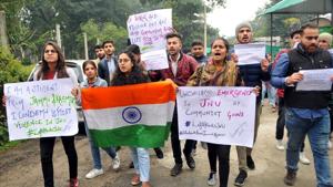 During a protest against the attack on JNU students on Mysuru university campus, a group of students allegedly displayed a ‘Free Kashmir’ placard.(HT Photo / Representational Image) During a protest against the attack on JNU students on Mysuru university campus, a group of students allegedly displayed a ‘Free Kashmir’ placard.(HT Photo / Representational Image)