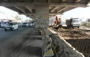 On traffic congestion under the flyover, the SDM said the road is currently being repaired and the work will be finished soon.(HT PHOTO)