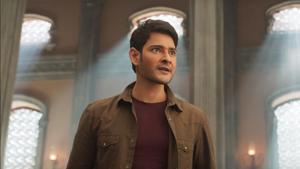 Mahesh Babu plays a soldier in Sarileru Neekevvaru.