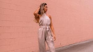 Get inspiration from these eight date night outfits from your favourite celebrities.(Instagram/ jyo_shankar) Get inspiration from these eight date night outfits from your favourite celebrities.(Instagram/ jyo_shankar)