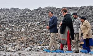 Mayor Raj Bala Malik and MC commissioner KK Yadav at the garbage dumping ground in Dadumajra on Wednesday. They were there to inspect the adjoining garbage processing plant, and came down heavily on its management, putting the blame on them for the city faltering in Swachh Survekshan.(Ravi Kumar/HT) Mayor Raj Bala Malik and MC commissioner KK Yadav at the garbage dumping ground in Dadumajra on Wednesday. They were there to inspect the adjoining garbage processing plant, and came down heavily on its management, putting the blame on them for the city faltering in Swachh Survekshan.(Ravi Kumar/HT)