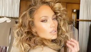 Unconventional beauty trends are quite popular among celebrities.(Instagram/ jlo) Unconventional beauty trends are quite popular among celebrities.(Instagram/ jlo)