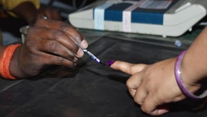 The state election commission figures show the Congress could not put up candidates in as many as 200 wards and divisions and the BJP in around 400 places.(File photo) The state election commission figures show the Congress could not put up candidates in as many as 200 wards and divisions and the BJP in around 400 places.(File photo)