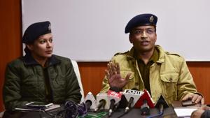 DCP Vrinda Shukla along with DCP Sankalp Sharma brief media about the case in Noida, Sunday, January 19, 2020.(Virendra Singh Gosain/HT PHOTO) DCP Vrinda Shukla along with DCP Sankalp Sharma brief media about the case in Noida, Sunday, January 19, 2020.(Virendra Singh Gosain/HT PHOTO)