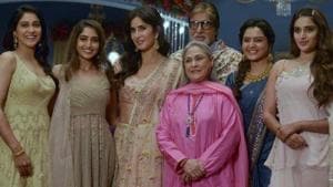 Amitabh Bachchan poses on sets with the “ladies at work”. Amitabh Bachchan poses on sets with the “ladies at work”.