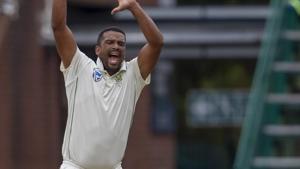 South Africa's bowler Vernon Philander.(AP) South Africa's bowler Vernon Philander.(AP)