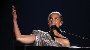 62nd Grammy Awards: Alicia Keys performs a tribute for Kobe Bryant.(REUTERS) 62nd Grammy Awards: Alicia Keys performs a tribute for Kobe Bryant.(REUTERS)
