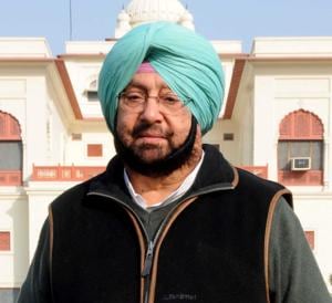 Punjab Chief Minister Captain Amarinder Singh has ordered a probe into the escape of three prisoners from the Amritsar Central Jail.(HT Photo) Punjab Chief Minister Captain Amarinder Singh has ordered a probe into the escape of three prisoners from the Amritsar Central Jail.(HT Photo)
