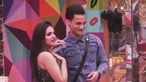 Bigg Boss 13: Asim Riaz has proposed to Himanshi Khurana for marriage. Bigg Boss 13: Asim Riaz has proposed to Himanshi Khurana for marriage.