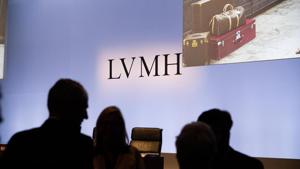Attendees arrive to an event as LVMH Moet Hennessy Louis Vuitton announces full year earnings in Paris.(Bloomberg) Attendees arrive to an event as LVMH Moet Hennessy Louis Vuitton announces full year earnings in Paris.(Bloomberg)