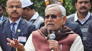 Bihar Chief Minister Nitish Kumar addresses the media after party meeting at his official residence in Patna.(PTI) Bihar Chief Minister Nitish Kumar addresses the media after party meeting at his official residence in Patna.(PTI)