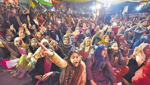 Women shout slogans during a protest against CAA, NRC and NPR at Shaheen Bagh, New Delhi,Saturday, January 18, 2020.(Sanjeev Verma/HT PHOTO) Women shout slogans during a protest against CAA, NRC and NPR at Shaheen Bagh, New Delhi,Saturday, January 18, 2020.(Sanjeev Verma/HT PHOTO)
