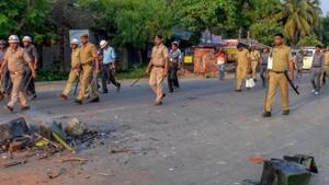 On Thursday morning, a few thousand people blocked the Berhampore-Sagarpara state highway for six hours demanding suspension of the officer-in-charge of Jalangi police station, Utpal Das, and Mondal’s arrest. (Image used for representation).(PTI PHOTO.) On Thursday morning, a few thousand people blocked the Berhampore-Sagarpara state highway for six hours demanding suspension of the officer-in-charge of Jalangi police station, Utpal Das, and Mondal’s arrest. (Image used for representation).(PTI PHOTO.)