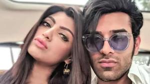Bigg Boss 13: Akanksha Puri said she is not out to take revenge on Paras Chhabra. Bigg Boss 13: Akanksha Puri said she is not out to take revenge on Paras Chhabra.