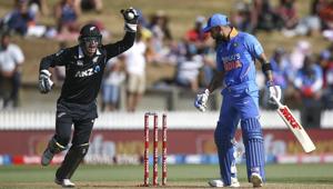Tom Latham of New Zealand celebrates the wicket of Virat Kohli(Getty Images) Tom Latham of New Zealand celebrates the wicket of Virat Kohli(Getty Images)