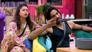Bigg Boss 13: Arhaan Khan had proposed to Rashami Desai on the show but the TV actor later ended relationship with him. Bigg Boss 13: Arhaan Khan had proposed to Rashami Desai on the show but the TV actor later ended relationship with him.