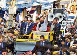 Delhi chief minister Arvind Kejriwal with Aam Aadmi Party Dwarka candidate Vinay Mishra, New Delhi, February 3, 2020(Vipin Kumar /HT PHOTO) Delhi chief minister Arvind Kejriwal with Aam Aadmi Party Dwarka candidate Vinay Mishra, New Delhi, February 3, 2020(Vipin Kumar /HT PHOTO)