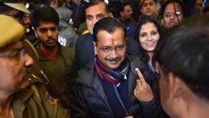 Delhi Chief Minister Arvind Kejriwal shows his finger marked with indelible ink after casting his vote during the Delhi Assembly election at Civil Lines in New Delhi, India, on Saturday(Sanchit Khanna/HT PHOTO) Delhi Chief Minister Arvind Kejriwal shows his finger marked with indelible ink after casting his vote during the Delhi Assembly election at Civil Lines in New Delhi, India, on Saturday(Sanchit Khanna/HT PHOTO)