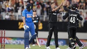 New Zealand bowler Tim Southee celebrates the wicket of India's Virat Kohli.(AP) New Zealand bowler Tim Southee celebrates the wicket of India's Virat Kohli.(AP)