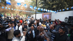 The headquarters were decorated with blue and white balloons and big cut-outs of Kejriwal were placed in different parts of the party office.(HT Photo/Amal KS) The headquarters were decorated with blue and white balloons and big cut-outs of Kejriwal were placed in different parts of the party office.(HT Photo/Amal KS)