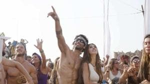 Malang box office: Aditya Roy Kapur and Disha Patani film collected a little over <span class='webrupee'>₹</span>4 crore on its first Monday. Malang box office: Aditya Roy Kapur and Disha Patani film collected a little over <span class='webrupee'>₹</span>4 crore on its first Monday.