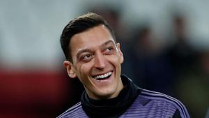 Arsenal's Mesut Ozil(REUTERS) Arsenal's Mesut Ozil(REUTERS)