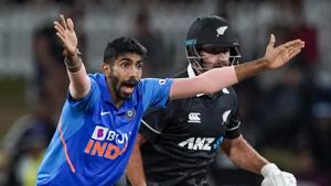 India vs New Zealand Highlights, 3rd ODI: Kiwis complete series sweep over India with five-wicket win at Bay Oval(AP) India vs New Zealand Highlights, 3rd ODI: Kiwis complete series sweep over India with five-wicket win at Bay Oval(AP)