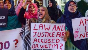 Members of Jama'at-E-Islami Hind Malyali Women's Wing shout slogans during a protest over alleged atrocity on women and recent rape incidents in the country, in Bengaluru.(PTI) Members of Jama'at-E-Islami Hind Malyali Women's Wing shout slogans during a protest over alleged atrocity on women and recent rape incidents in the country, in Bengaluru.(PTI)