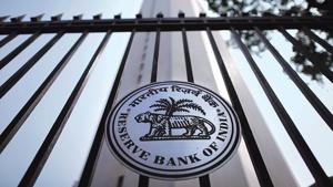Although RBI provided banks the option to choose from a host of external rates, almost all banks chose the repo rate Although RBI provided banks the option to choose from a host of external rates, almost all banks chose the repo rate